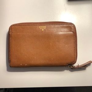 Women’s Fossil Small Zip Around Wallet